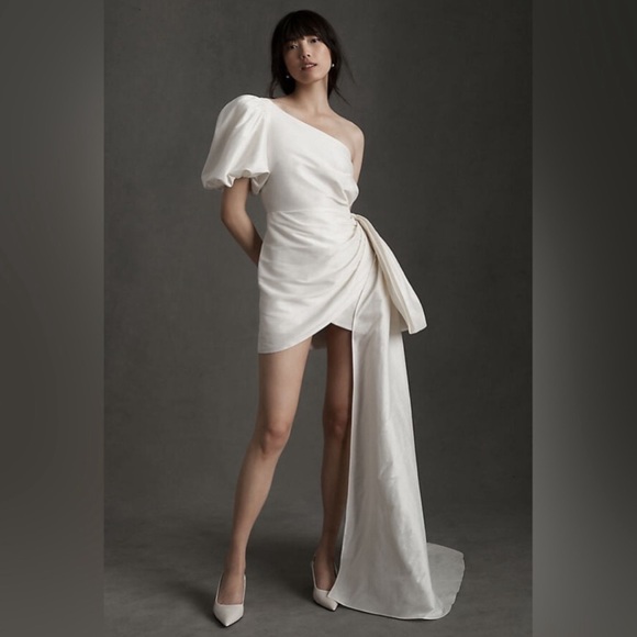 Sachin and Babi Dova Puff Sleeved Side Bow Bridal Dress - Picture 1 of 7